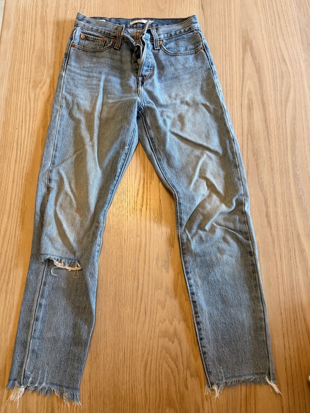 Levi’s Premium Women’s Wedgie Blue Jeans - Size 25